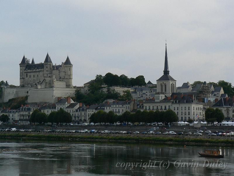 Saumur from the Loire P1130273.JPG
